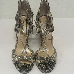 Stylish Snakeskin Strappy Heels UNIS size 7